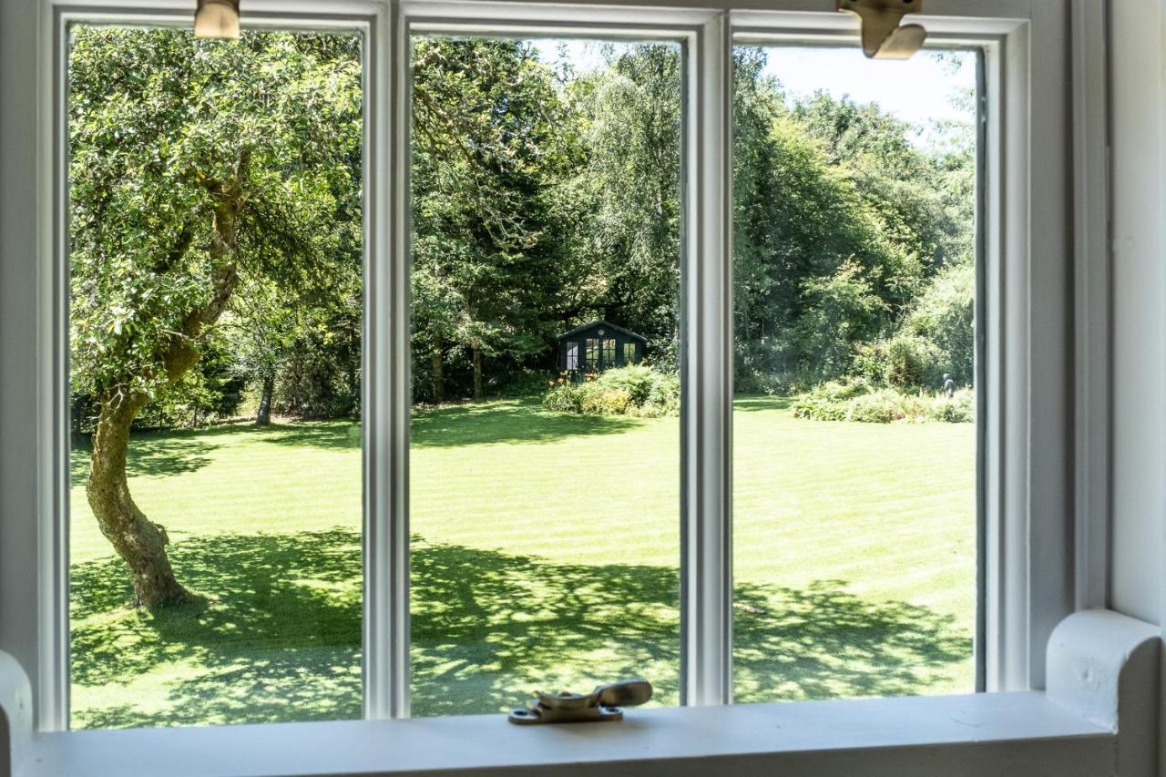Ty Mawr Country Hotel & Restaurant Carmarthen Exteriér fotografie