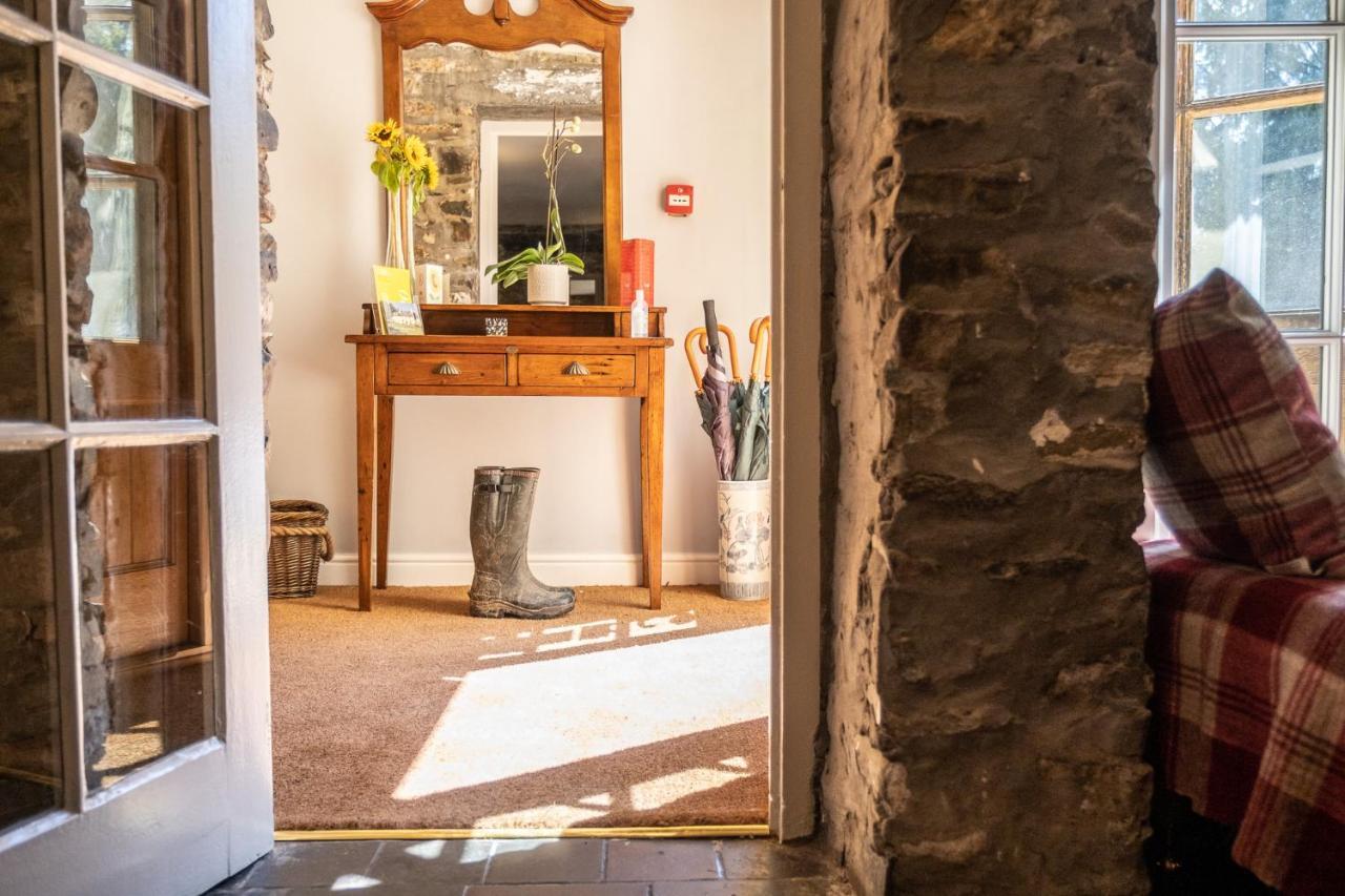 Ty Mawr Country Hotel & Restaurant Carmarthen Exteriér fotografie