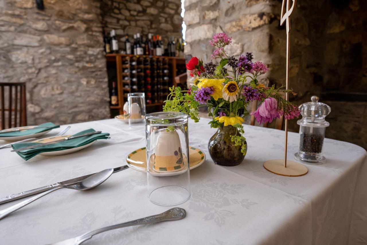 Ty Mawr Country Hotel & Restaurant Carmarthen Exteriér fotografie