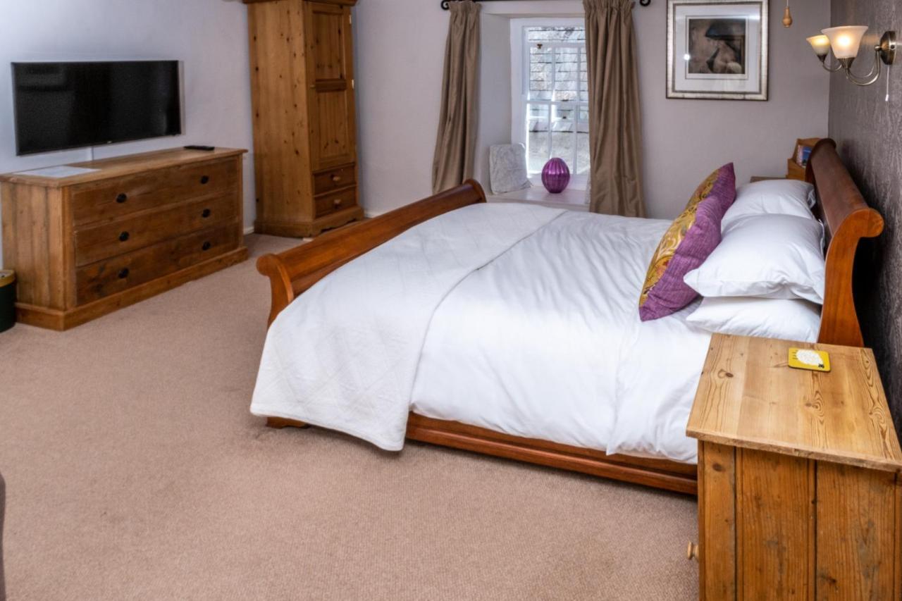 Ty Mawr Country Hotel & Restaurant Carmarthen Exteriér fotografie