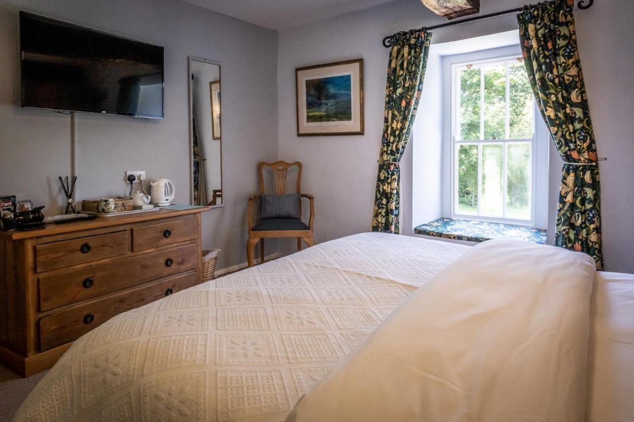 Ty Mawr Country Hotel & Restaurant Carmarthen Exteriér fotografie