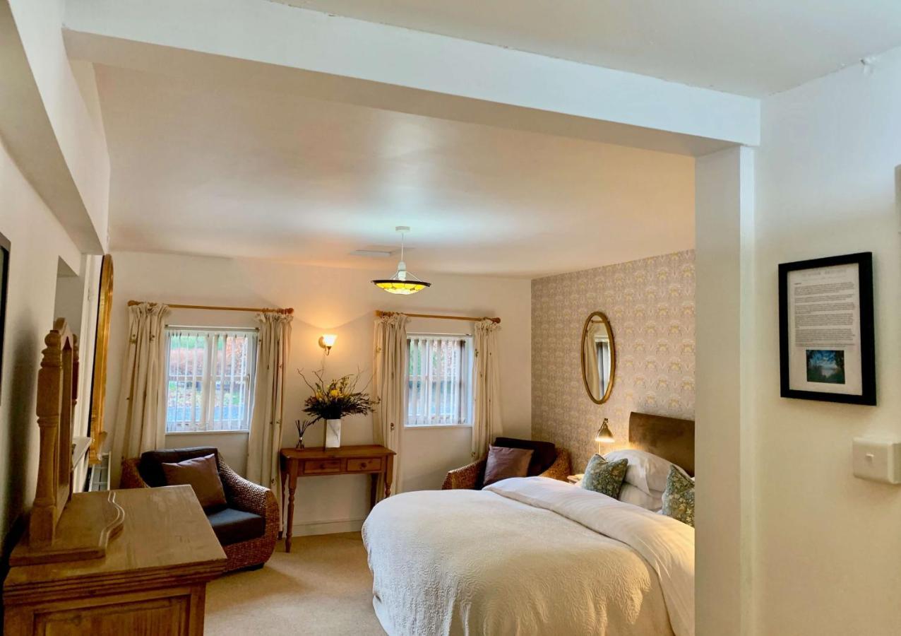Ty Mawr Country Hotel & Restaurant Carmarthen Exteriér fotografie