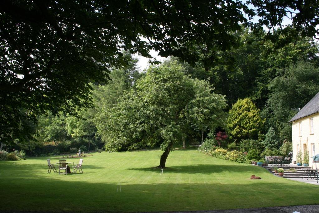 Ty Mawr Country Hotel & Restaurant Carmarthen Exteriér fotografie