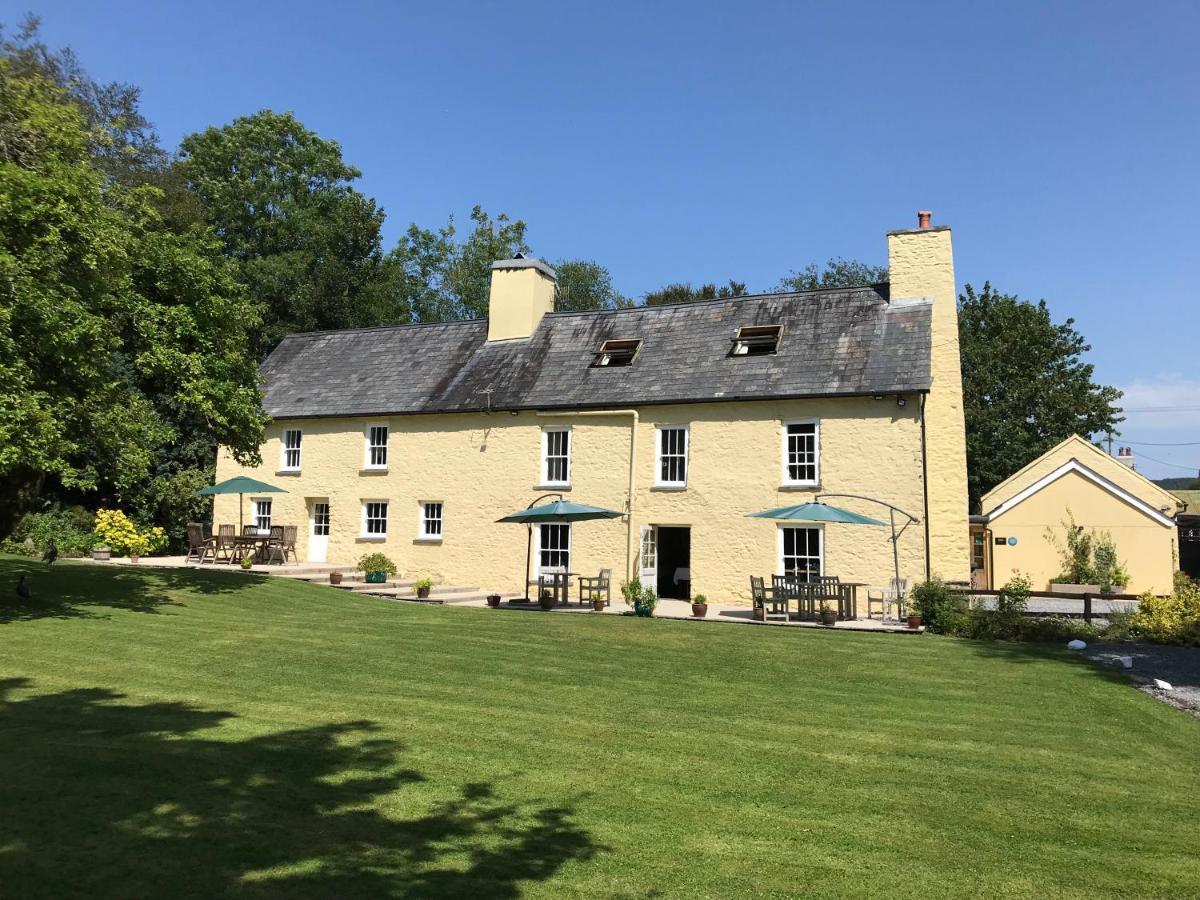 Ty Mawr Country Hotel & Restaurant Carmarthen Exteriér fotografie